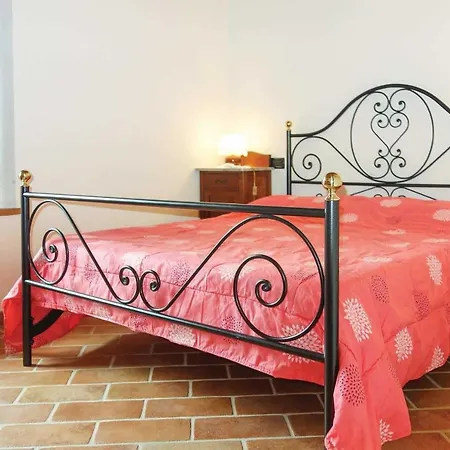 Vila Sleeps 8 Wifi
